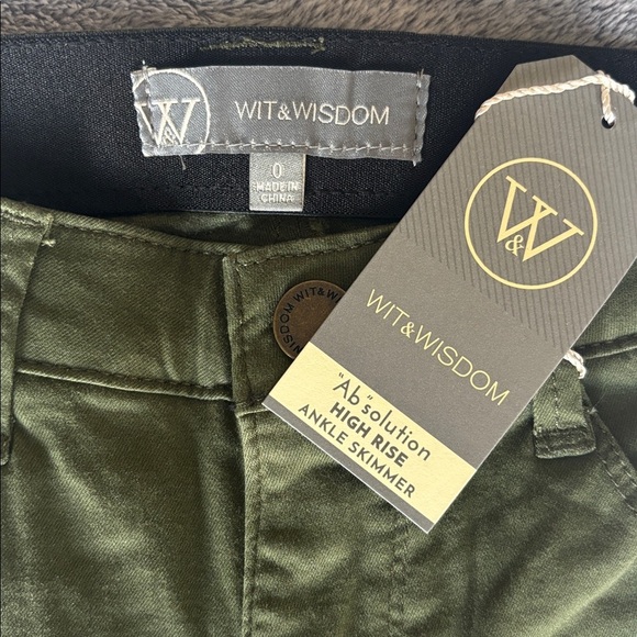 Wit & Wisdom Logan High Waist Ankle Slim Straight Leg Pants Celadon Size 0 NWT - Picture 6 of 11
